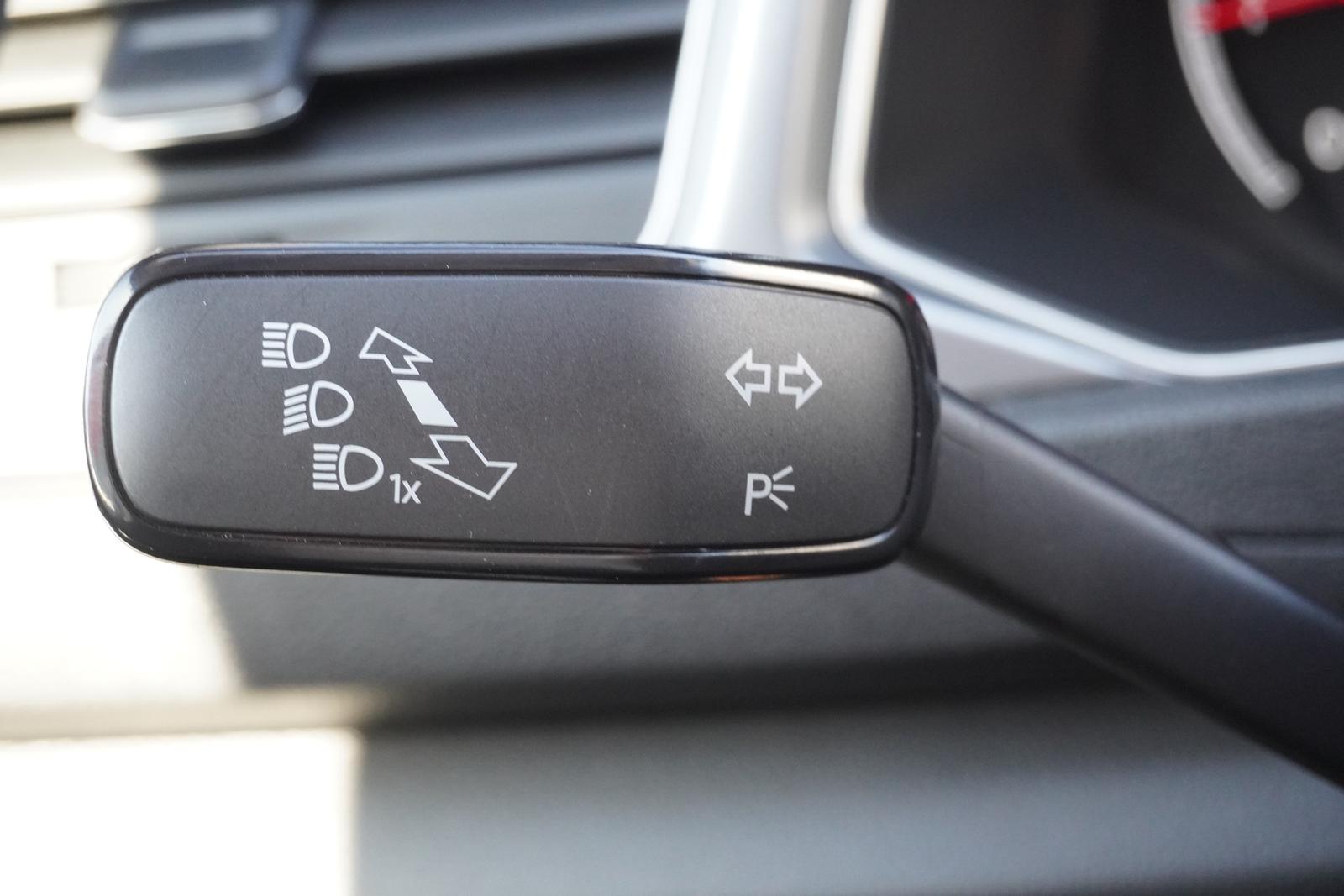 Volkswagen T-Roc 1.0 TSI Active LED Navi ACC AHK PDC DAB, миниатюра 17