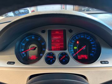 MYAUTOCENTER – Gebraucht- und Jahreswagen mit Werkstattservice in Pfaffenhofen Volkswagen Passat Variant V6 FSI *4Motion*Navi*Xenon*TÜV*