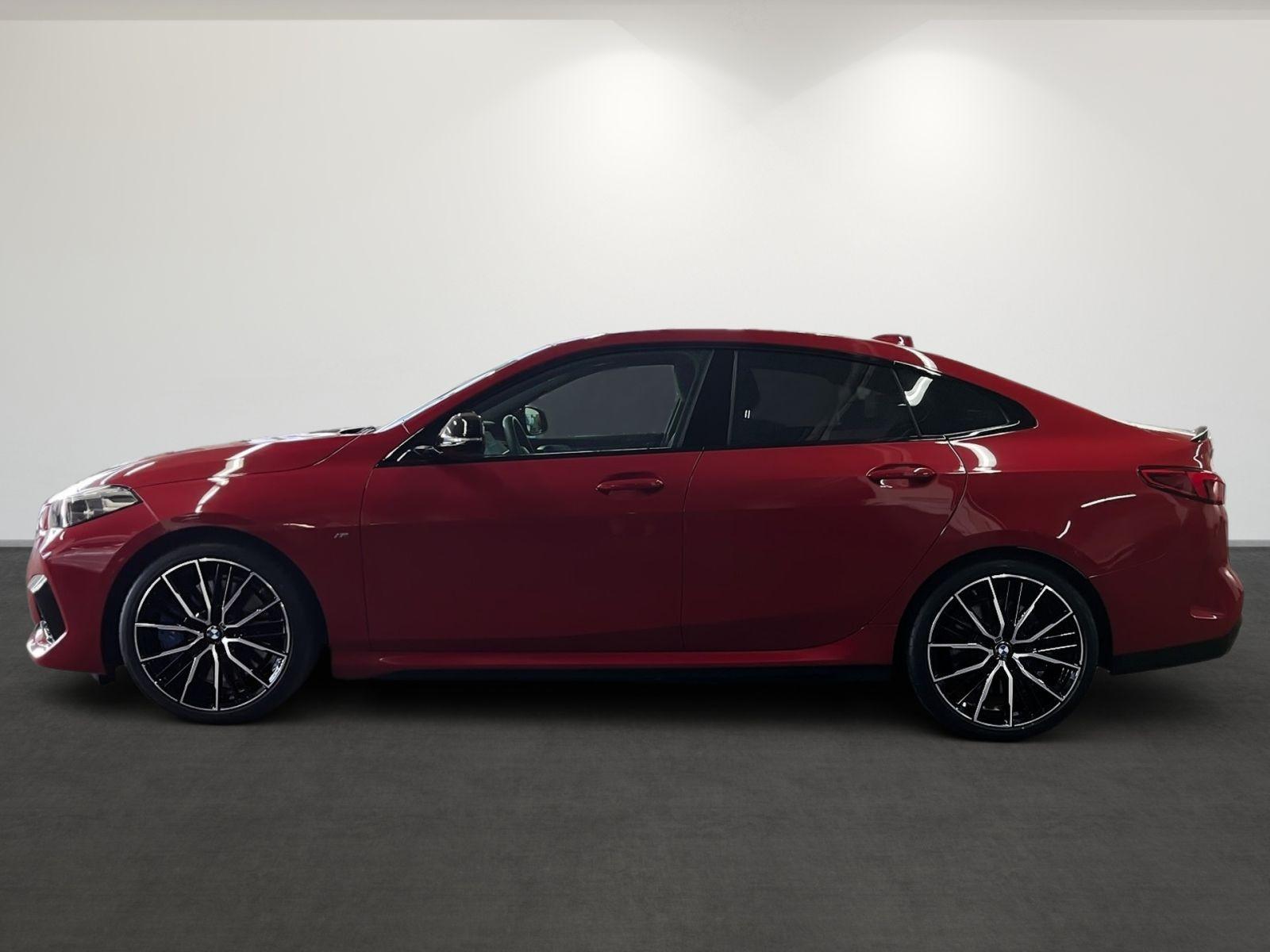 BMW M235i 2er Gran Coupe M235 i xDrive PANO LED Busi