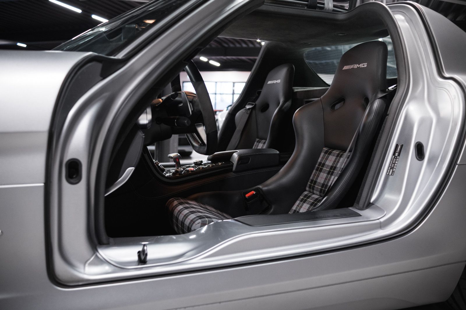 Fahrzeugabbildung Mercedes-Benz SLS AMG Coupe-Brabus-Leistungst.-Klappenauspuff