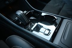 Fahrzeugabbildung Volvo XC40 T5 AWD Autom. R-Design INTRO*360°*PANO*ACC*