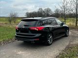 Ford Focus Tunier ST-Line vieles Neu - Ford Focus: Standheizung