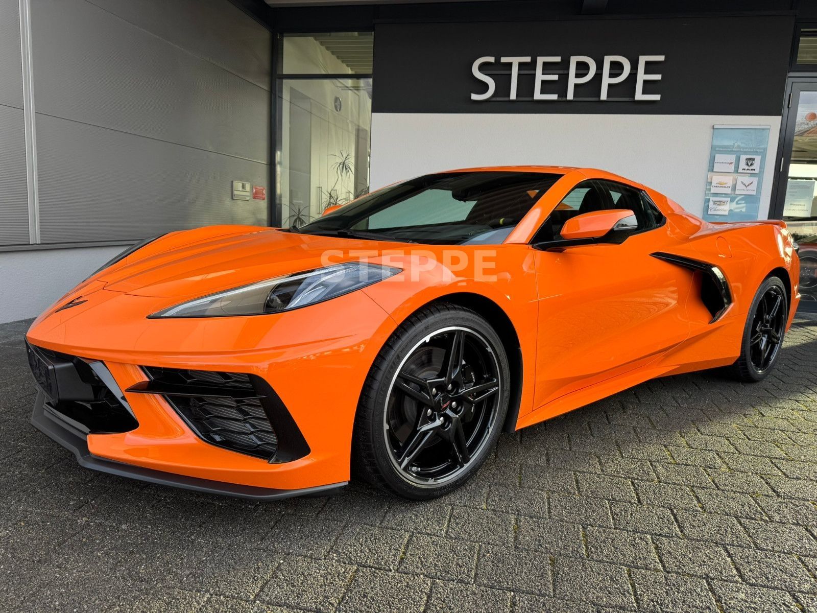 Corvette C8 Stingray Convertible 3LT EU-Modell Frontlift