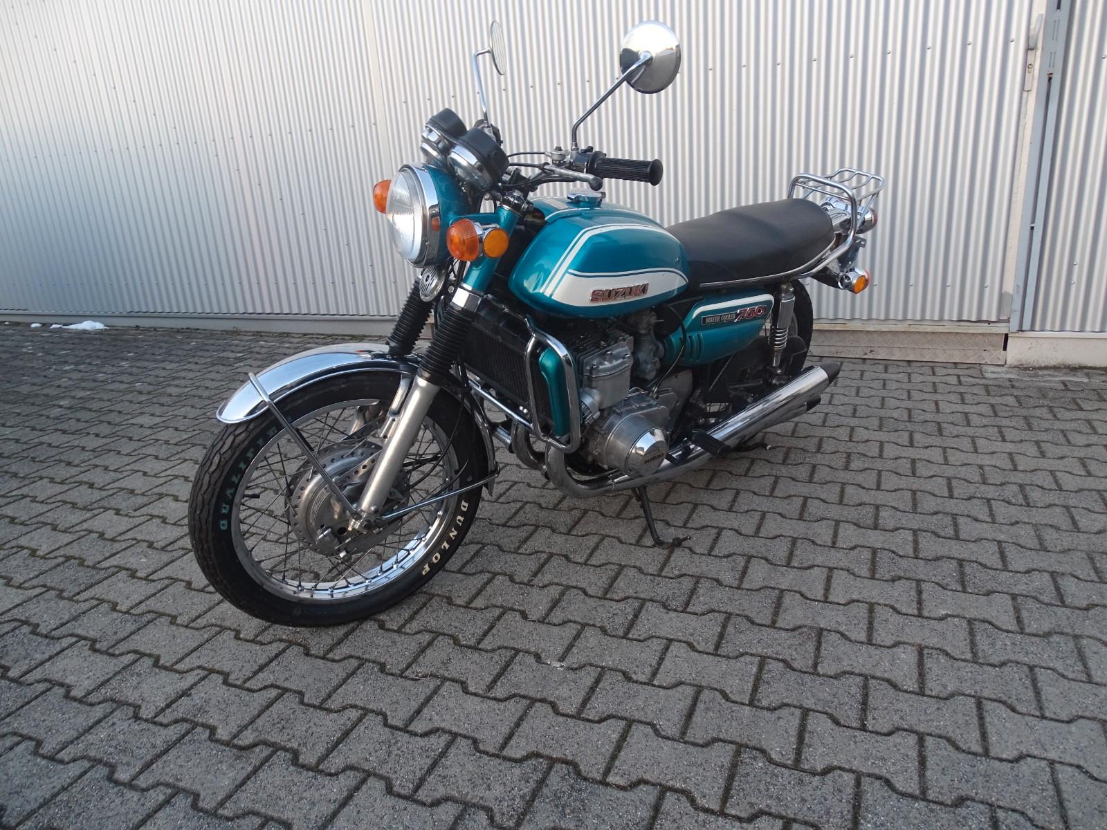 Suzuki GT 750