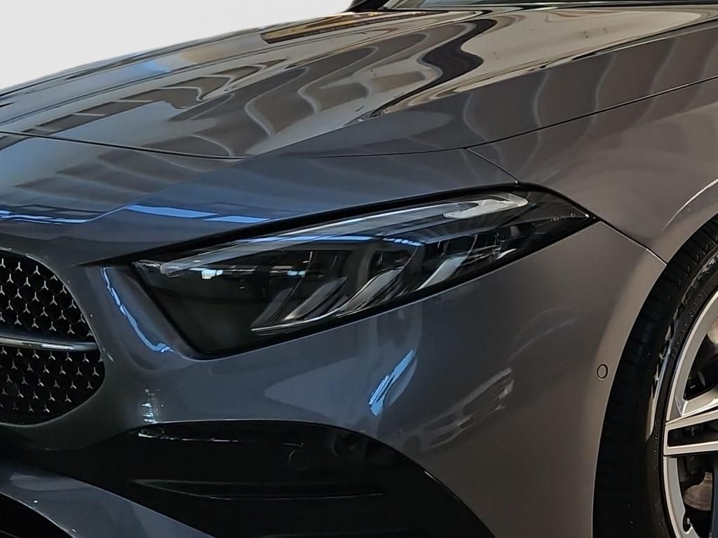 Fahrzeugabbildung Mercedes-Benz A 200 AMG Pano LED SHZ KeyLess Ambie. Sport DAB