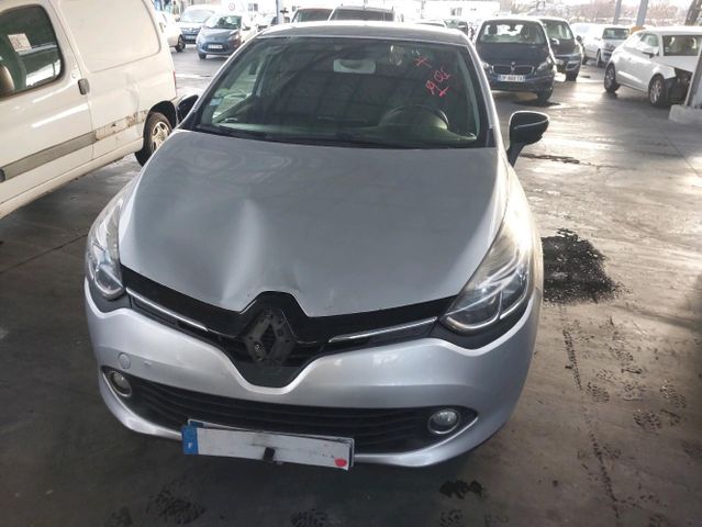 Renault CLIO 1.5 DCI 75