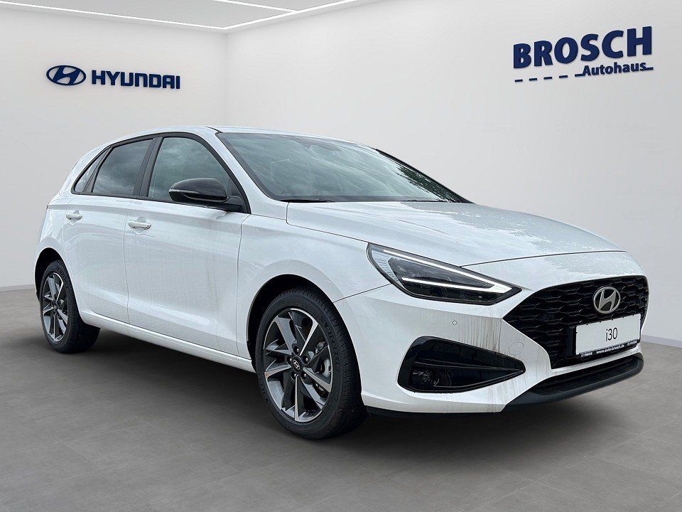 Fahrzeugabbildung Hyundai i30 MY25 1.5T 48V 7DCT ADVANTAGE NAV+LED+KAMERA+