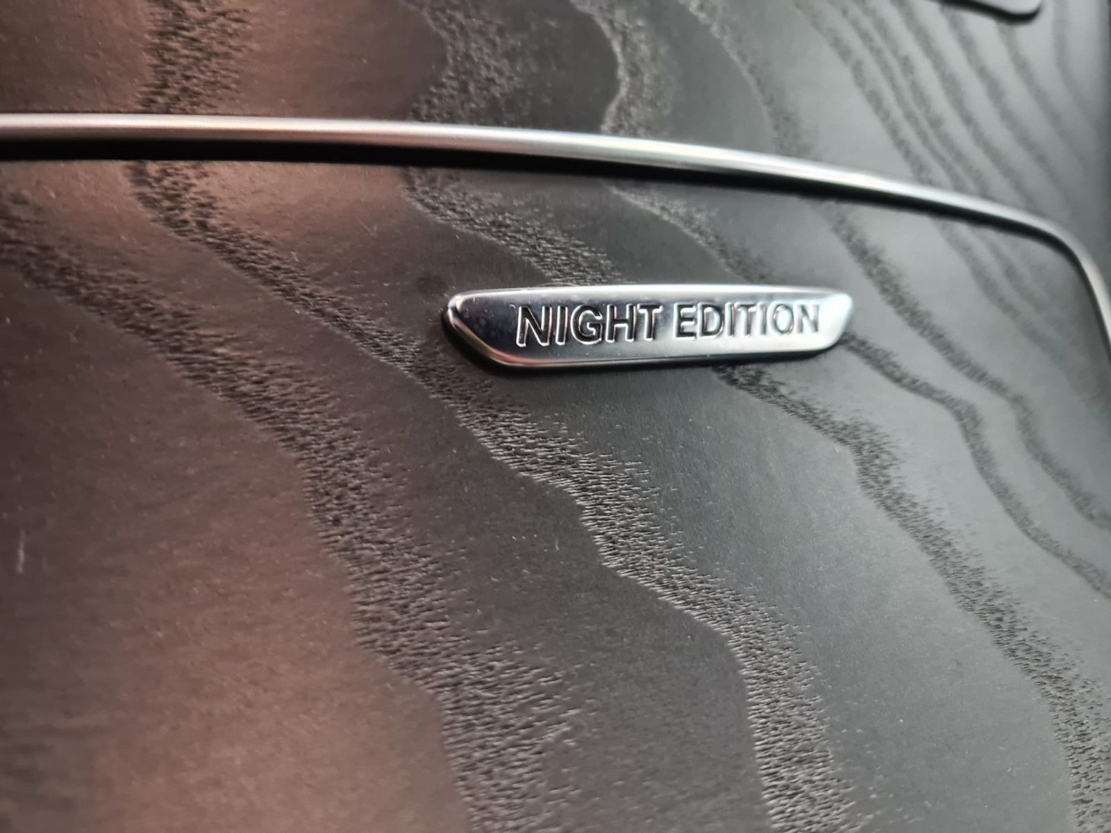 Fahrzeugabbildung Mercedes-Benz C 200 NIGHT EDITION / KAMERA / GEPFLEGT