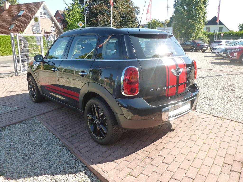 MINI One Countryman