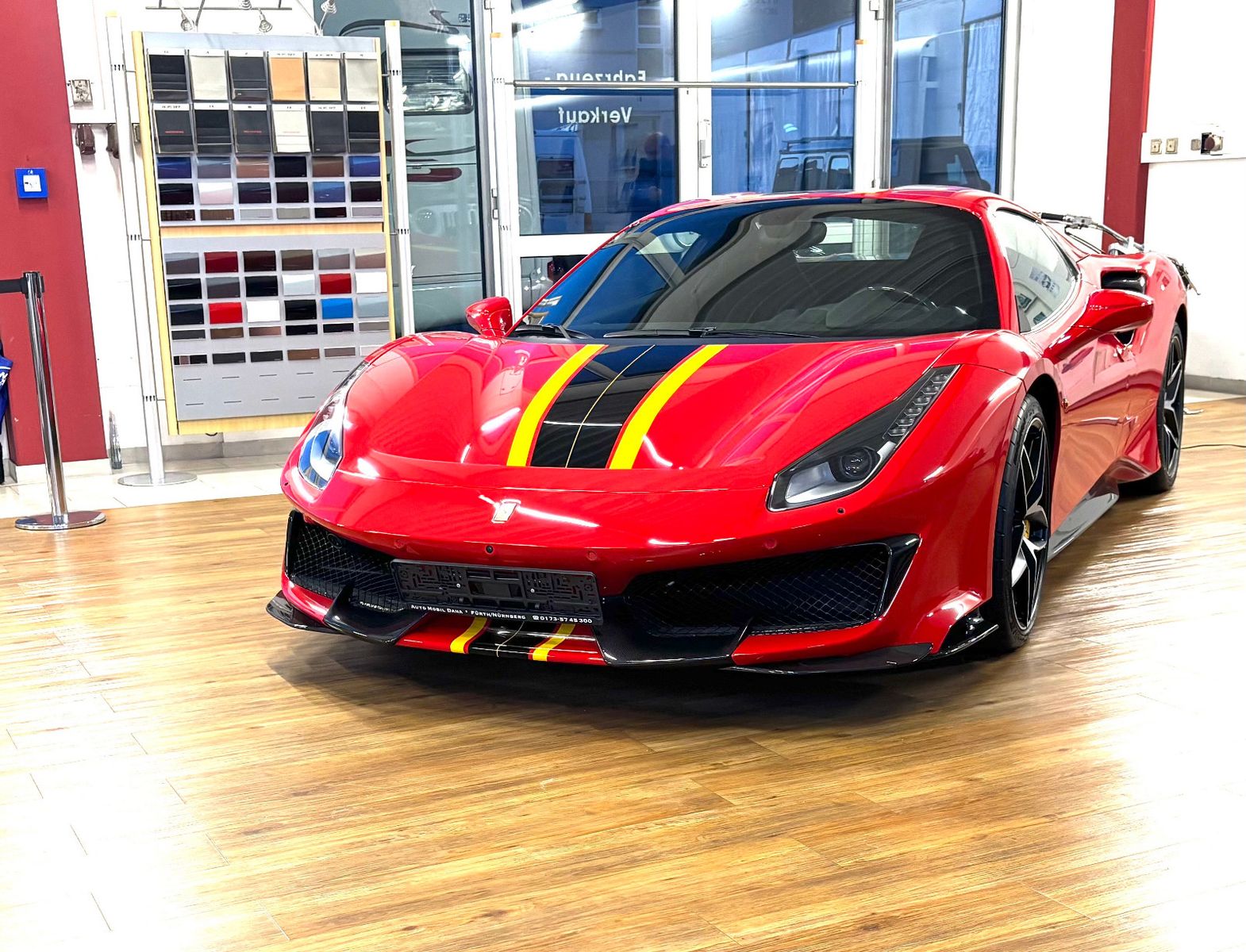 FERRARI 488 Pista