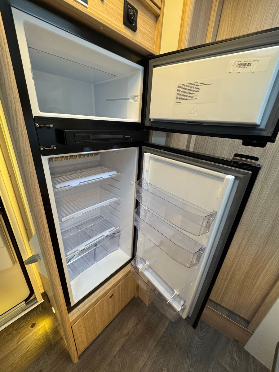 Fahrzeugabbildung Sunlight T69 L PANORAMA DACHKLIMA SAT NAVI QUEENSBETT WC+