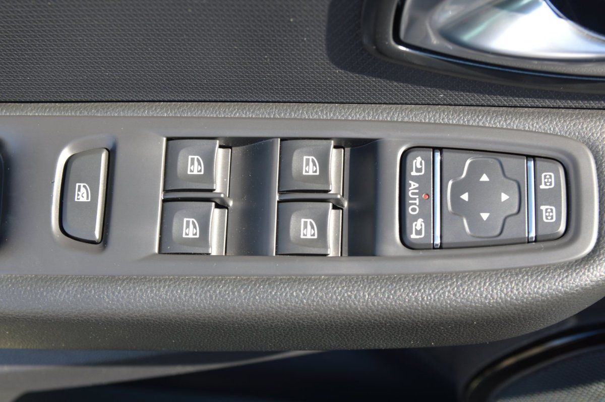 Fahrzeugabbildung Renault Clio IV AHK Alu  Limited