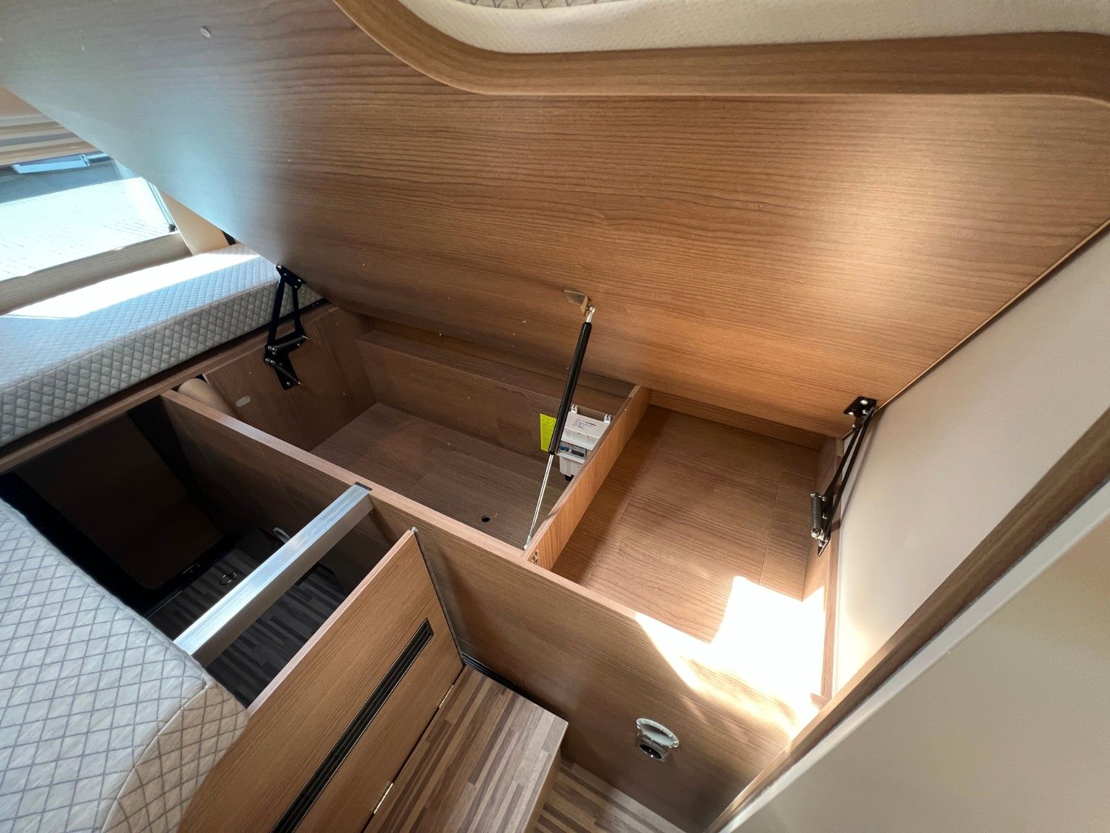 Fahrzeugabbildung Malibu Van diversity GT skyview 640 LE KE