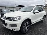 Volkswagen Touareg 4.2 V8 TDI R line | Panorama | Dynaudio - VW Touareg Gebrauchtwagen in Kassel