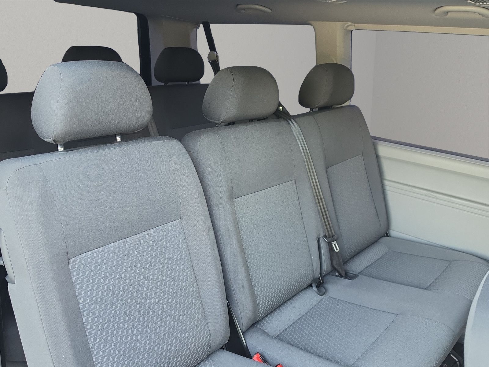 Fahrzeugabbildung Volkswagen T5 Transporter Bus Caravelle Trendline Aus 1Hand
