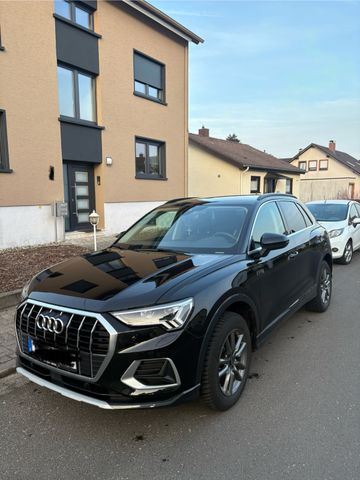 AUDI Q3 40 TDI quattro S tronic advanced advanced