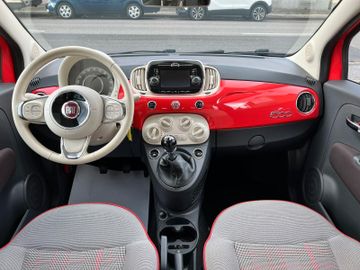 Fahrzeugabbildung Fiat 500 Lounge Sonderfarbe Panoramaschiebedach Klima