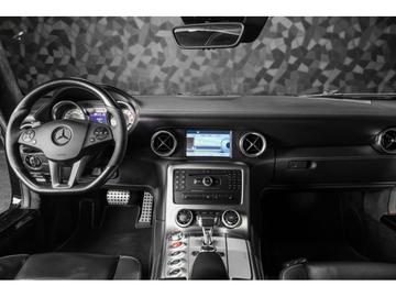 صورة مصغرة 17 لـ 2010 Mercedes-BENZ SLS AMG