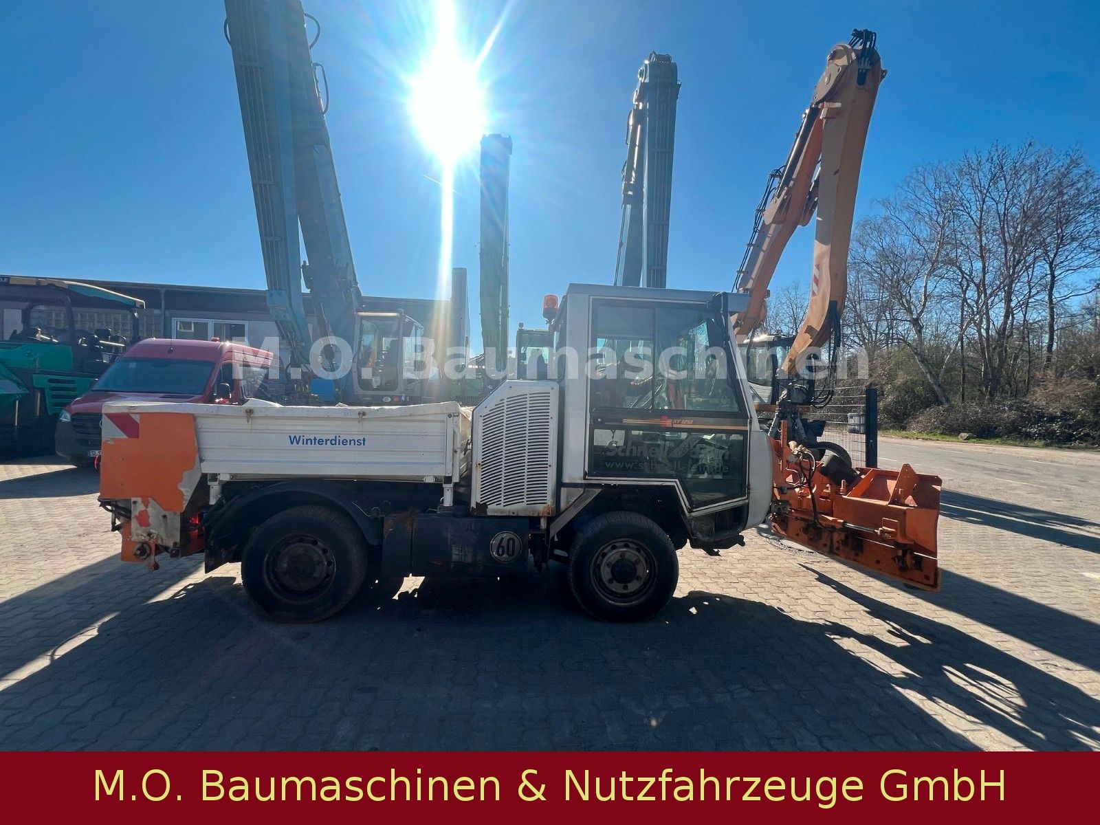 Fahrzeugabbildung Andere Bokimobil Hy 1251 / Salzstreuer+ Schild/