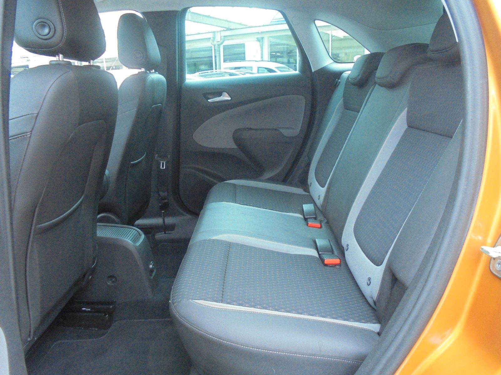 Fahrzeugabbildung Opel Crossland (X) Innovation Klima/Shz/Navi/2xPdc/