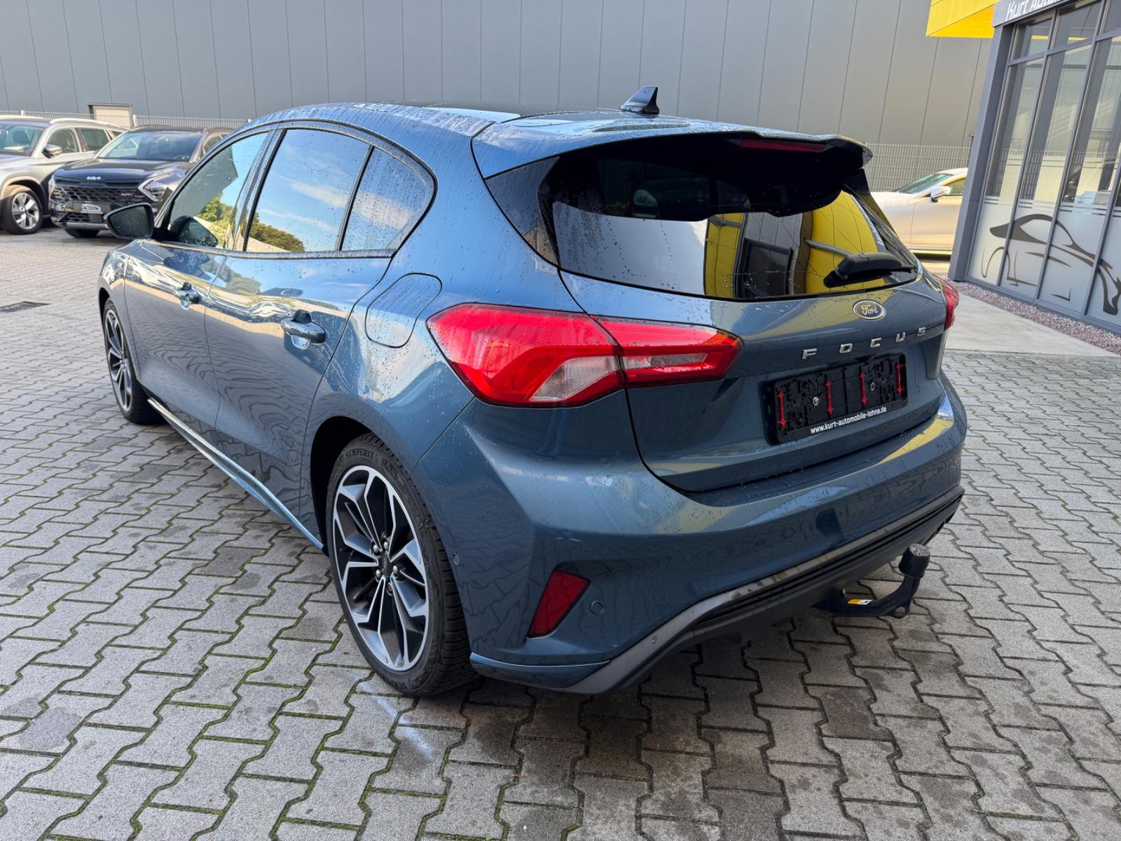 Ford Focus  ST-Line/SPORTPAKET/AHK/ACC/PANORAMA