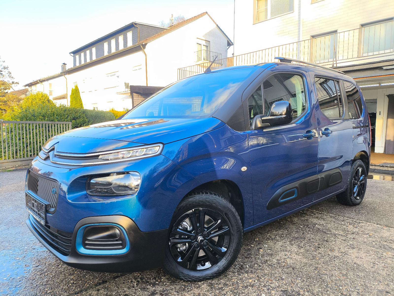 Citroën Berlingo Shine Elektro Schwenk-Hub->Sitz