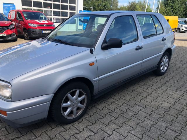 Volkswagen Golf 1,8 AUTOMATIK,Klima,TÜV 8,2026