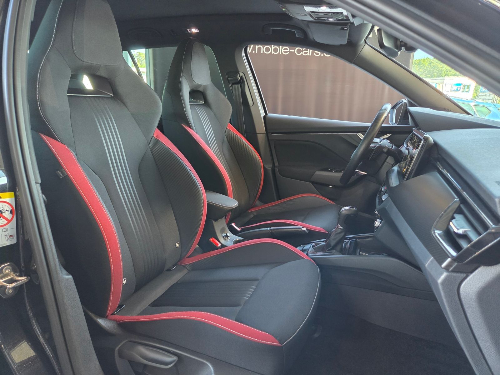Fahrzeugabbildung SKODA KAMIQ  Monte Carlo PANO LED NAVI ALU