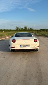 Ferrari California 3.9 V8 T 4-Sitzer - - weiße Ferrari California