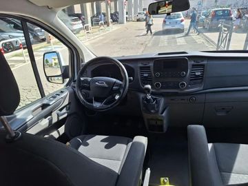Ford Tourneo Custom - 9
