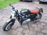 Triumph Thruxton 900 Cafe Racer Custom Umbau - TRIUMPH CAFE RACER