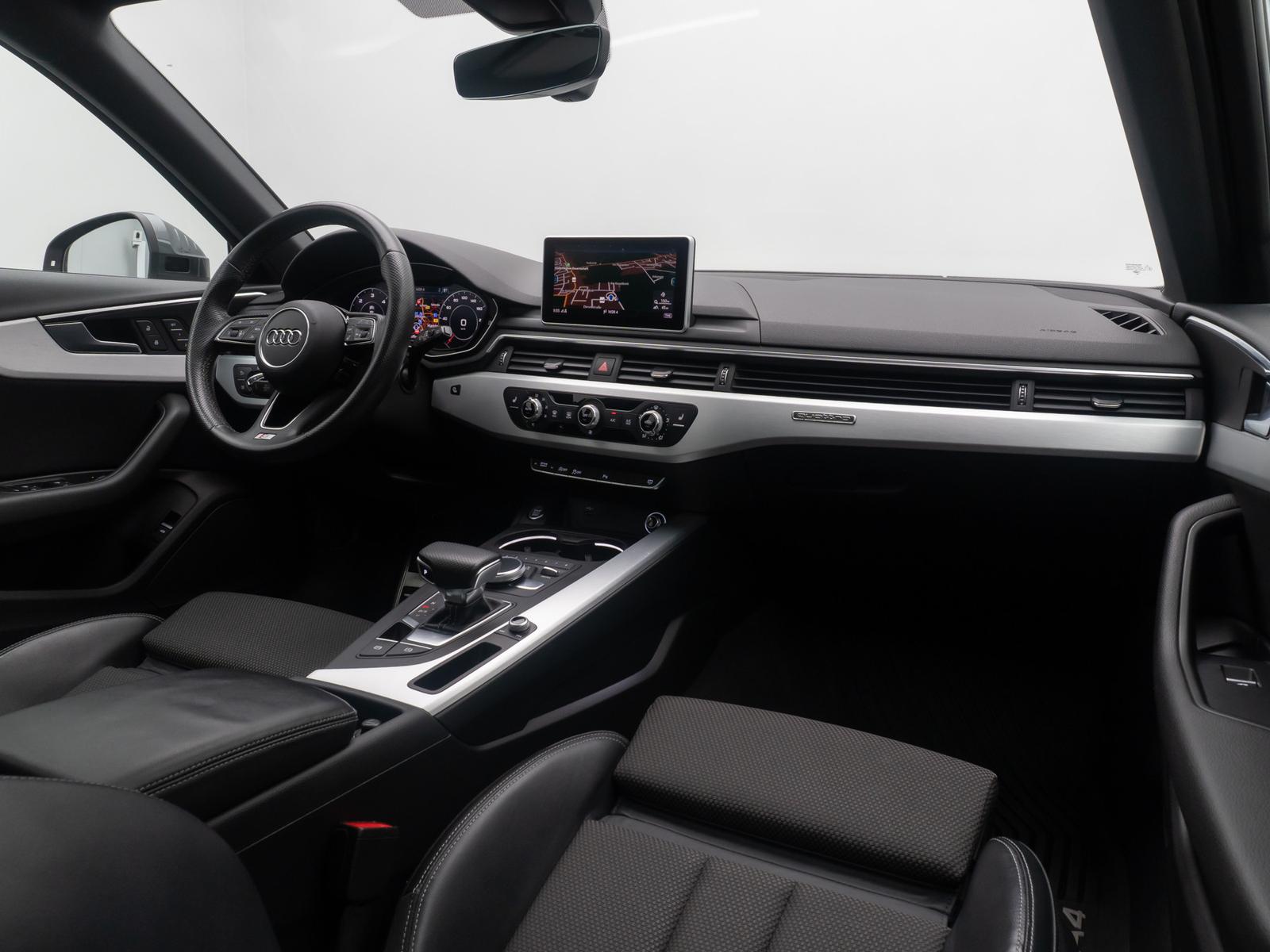 Audi A4 quattro SLine Kamera DAB Massage Panorama 18"