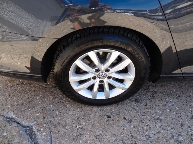 Fahrzeugabbildung Volkswagen Passat Variant Comfort/1.Hd/SitzH/AHK/59TKM/150P