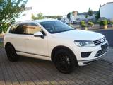 Volkswagen Touareg V6 TDI BMT ! EU-6 ! AHK-3500KG! TOP ! - VW Touareg Gebrauchtwagen in Frankfurt