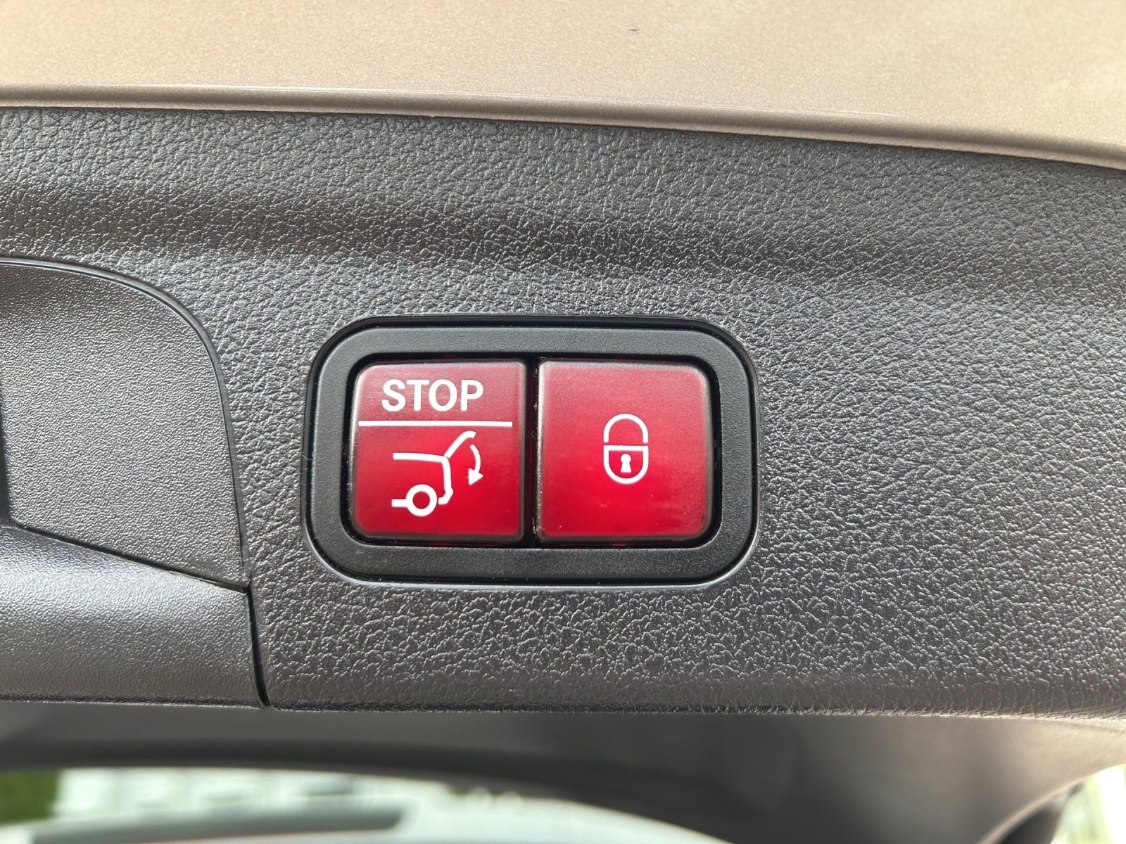 Fahrzeugabbildung Mercedes-Benz GLE 350 e 4M AMG Burme LED Distro Pano HUD AHK