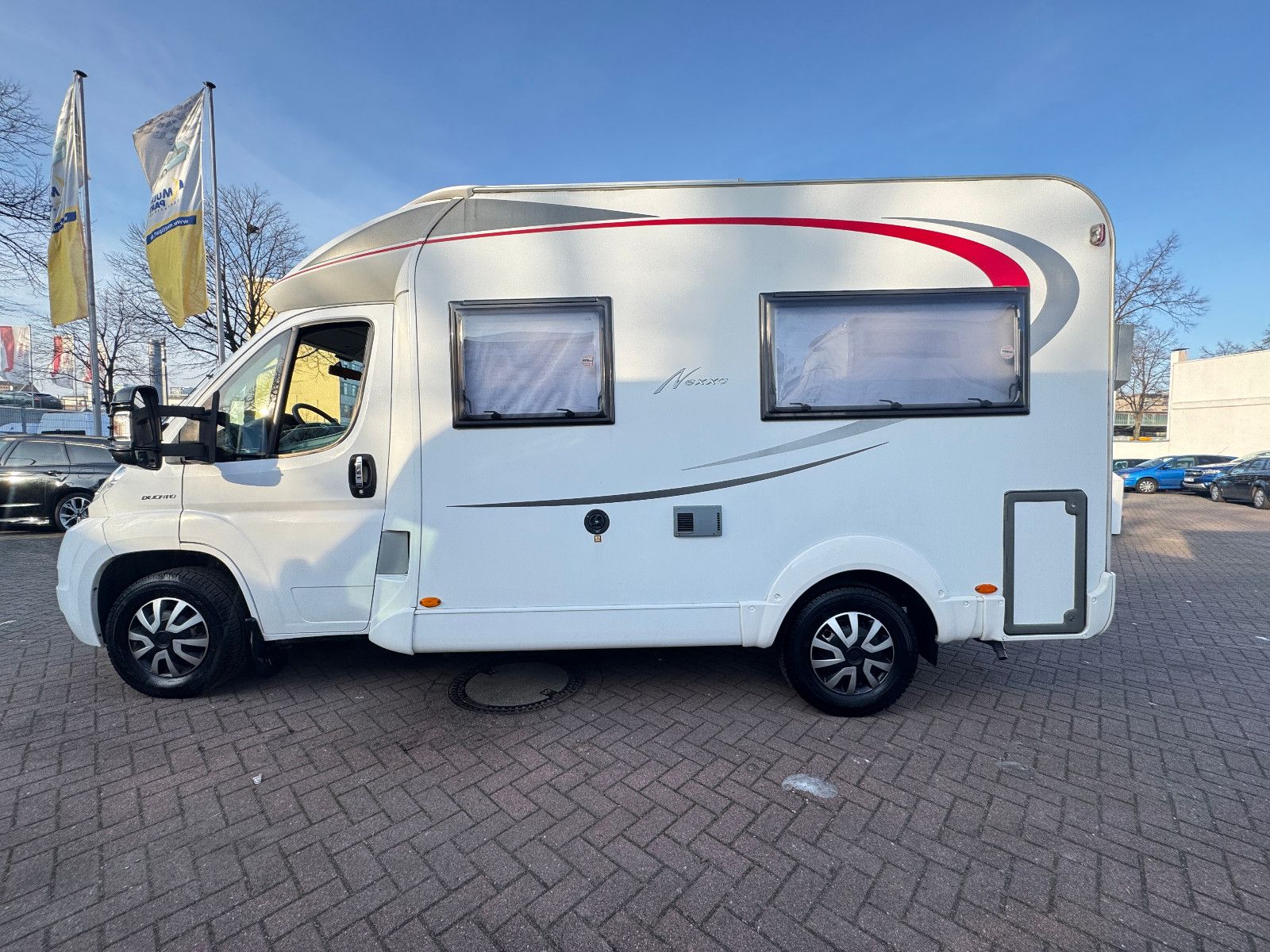 Fahrzeugabbildung Bürstner Nexxo T 569 FIAT DUCATO SOLAR TV VOLL SCHECKHEFT