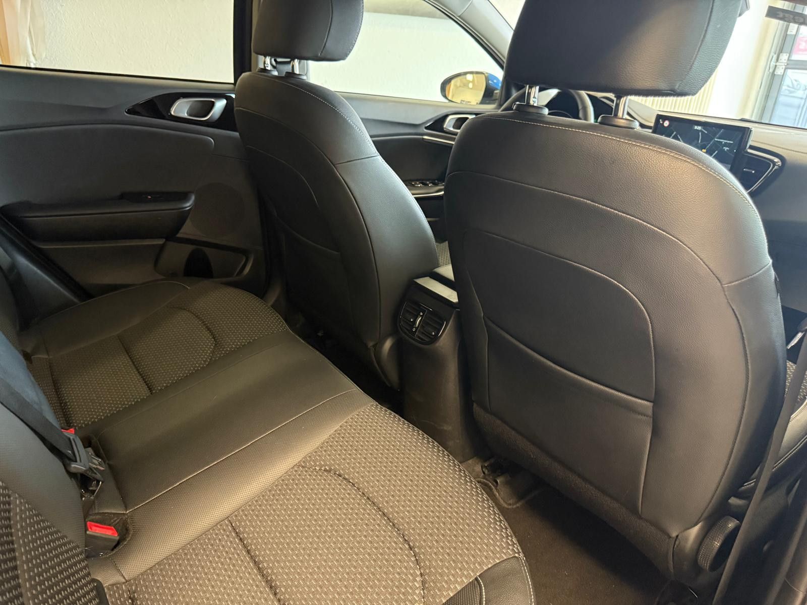 Fahrzeugabbildung Kia XCeed 1.5 TGDI Mild Hybrid Spirit / WENIG KM/LED