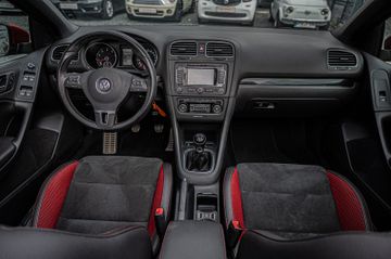 Fahrzeugabbildung Volkswagen Golf VI Cabriolet  |NAVI|KLIMAAUTOM.|1.HAND