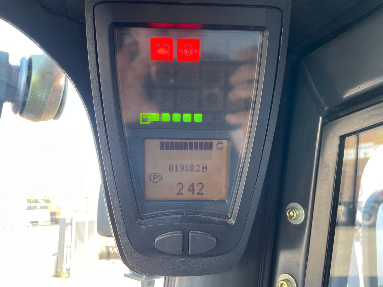 Fahrzeugabbildung Linde H20D-02/600 / Triplex 4,71m / 1.918h / Diesel