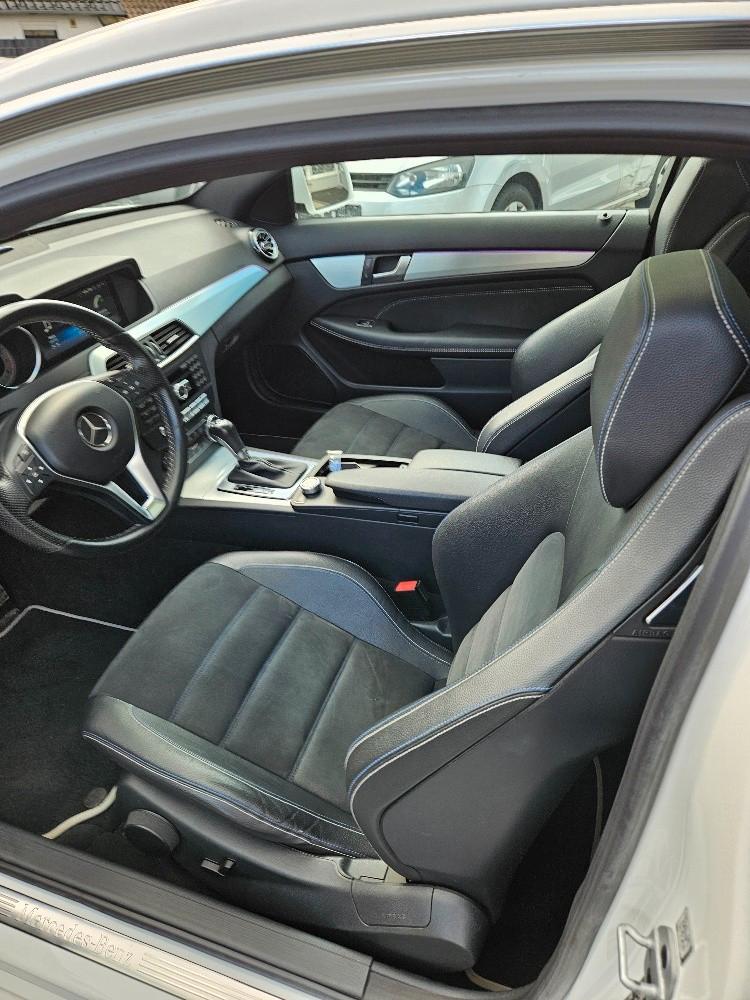 Mercedes-Benz C 180 Autom. AMG Line