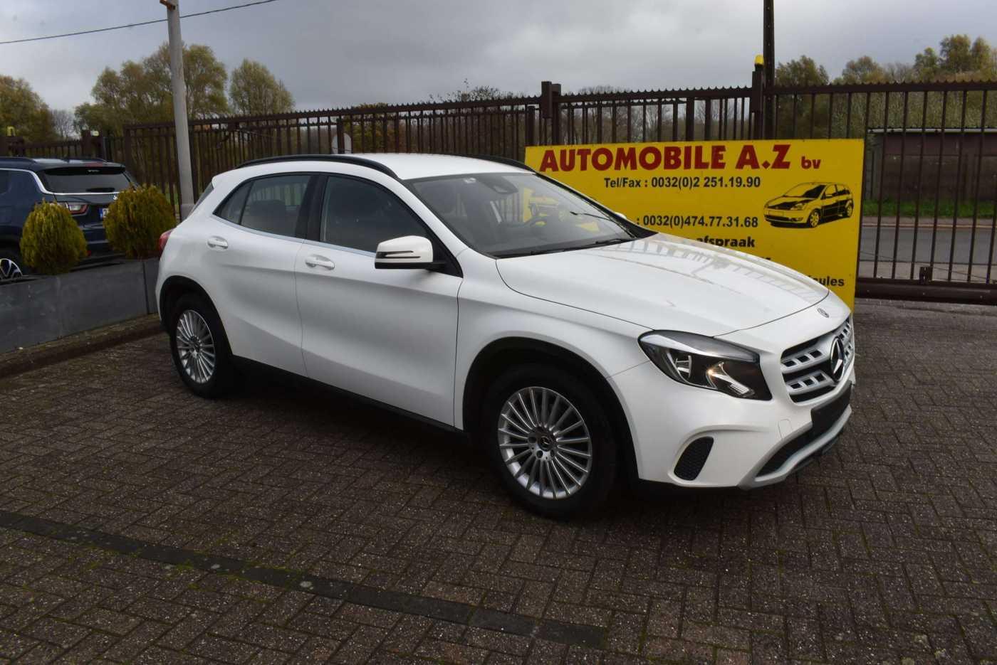 Mercedes-Benz GLA 200 Autom Urban Edition Pack Sport ***12M GA