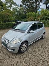 Mercedes-Benz A 150 ELEGANCE Elegance - Mercedes-Benz A 150: Elegance