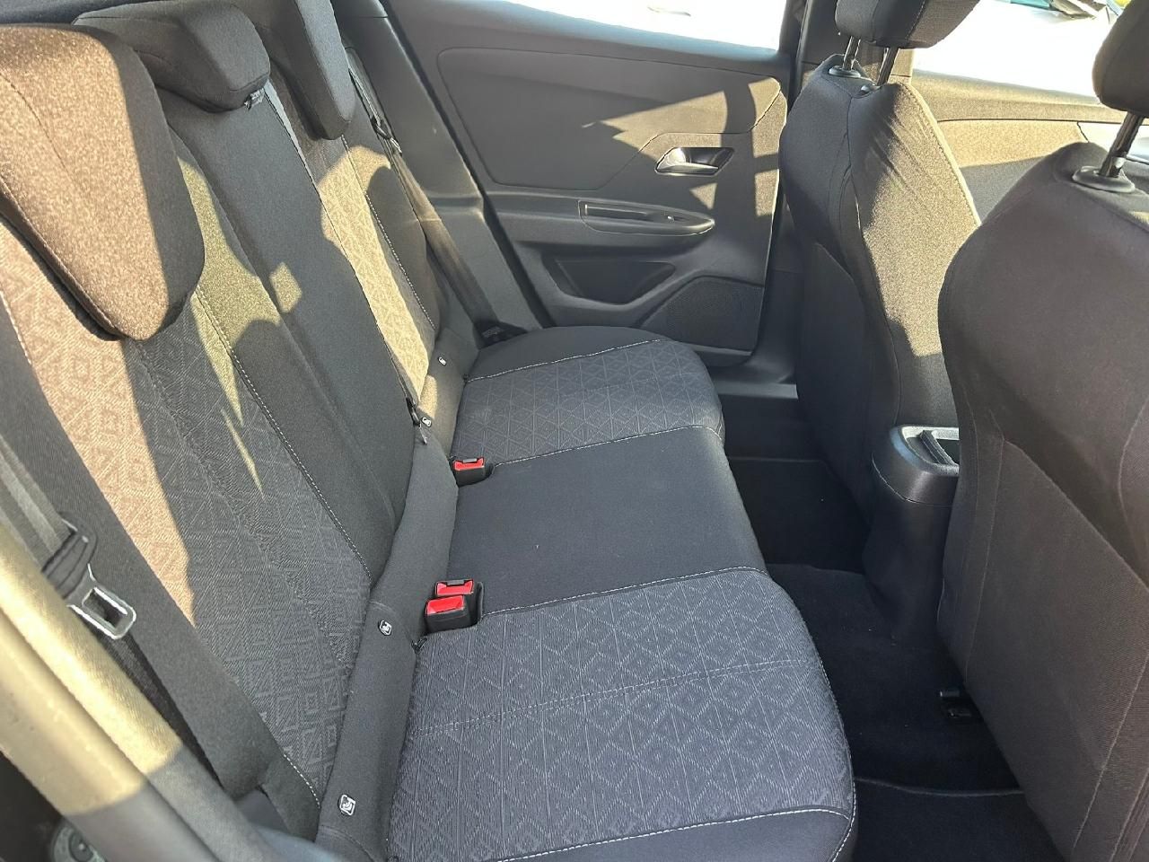 Fahrzeugabbildung Opel Mokka e Edition