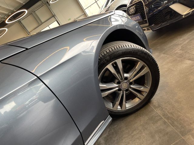 Mercedes-Benz E 350 BlueTec 4Matic Aut*ACC*AHK*NAVI*LEDER*PANO