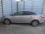 Ford Focus 2.0 TDCi Lim.Stufenheck Titanium*Tüv:09/26 - Ford Focus: 2l Tdci