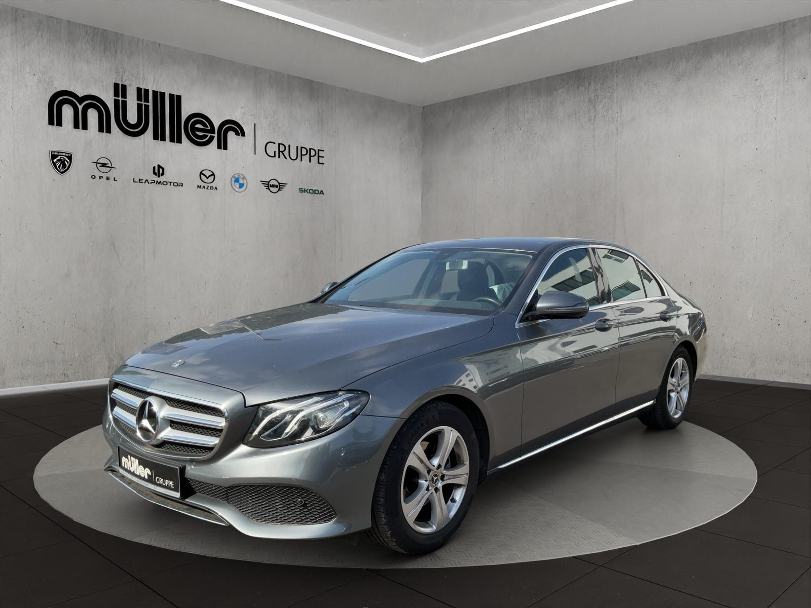 Mercedes-Benz E 220 LED AHK RÜCKFAHR NAVI SHZ