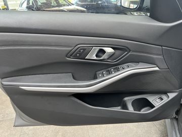 BMW 320 - 12