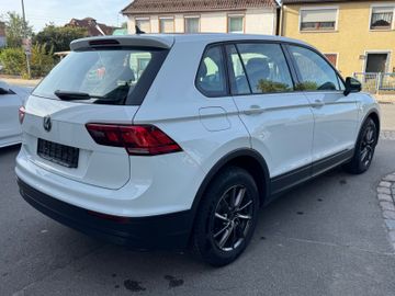 Volkswagen Tiguan - 5