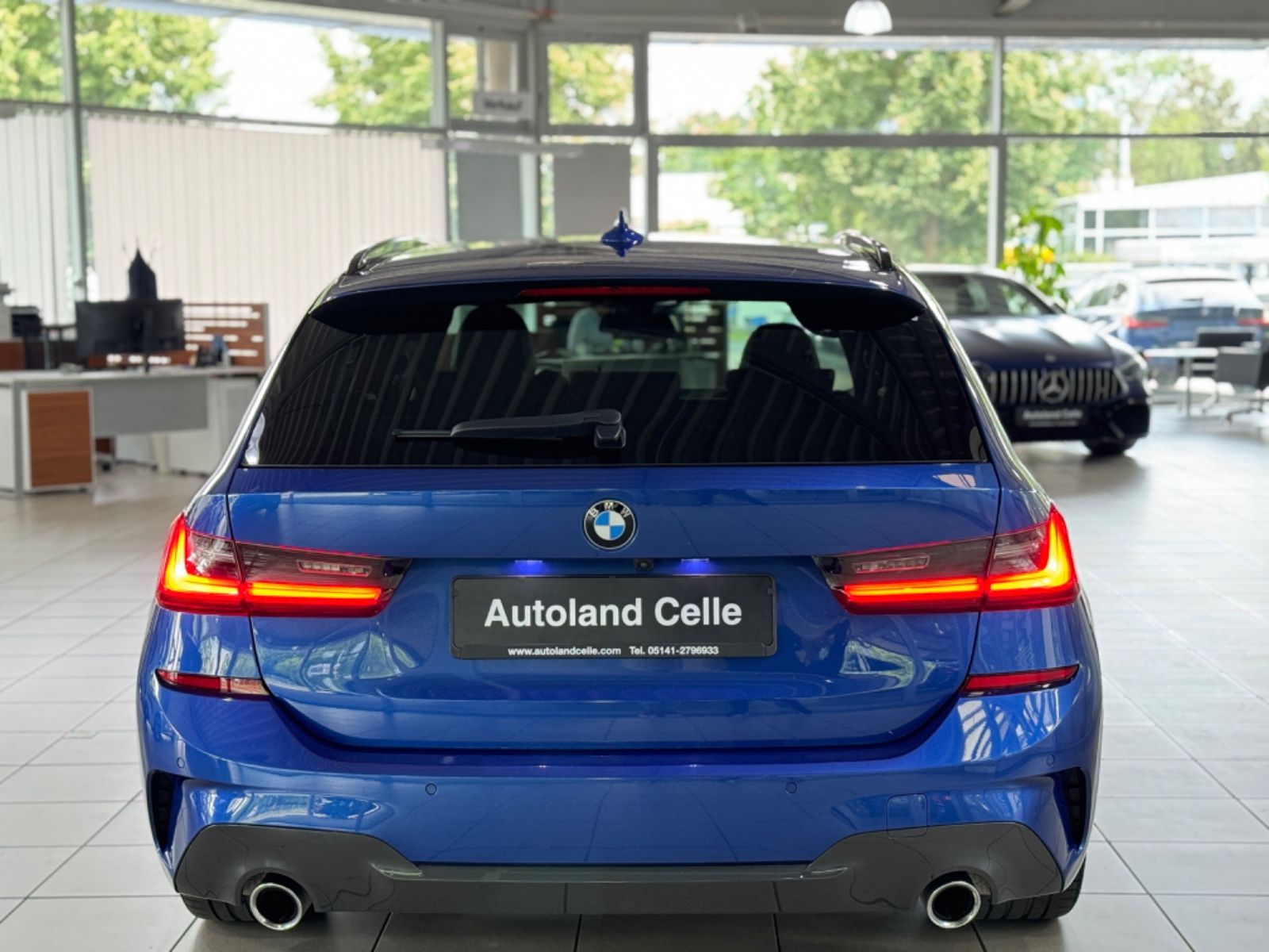 Fahrzeugabbildung BMW 320d xD M Sport ACC Laser HUD Kamera DAB Panoram