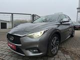 Infiniti Q30 2.2 d AWD Premium 360°Kamera*Alcantara*PDC* - Infiniti in Hamburg
